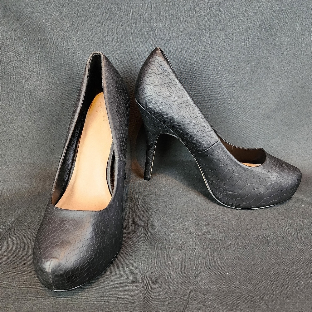 Mix No. 6 Black Pumps